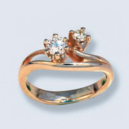 Кольцо с камнями 121