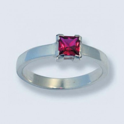 Кольцо с камнем 1760