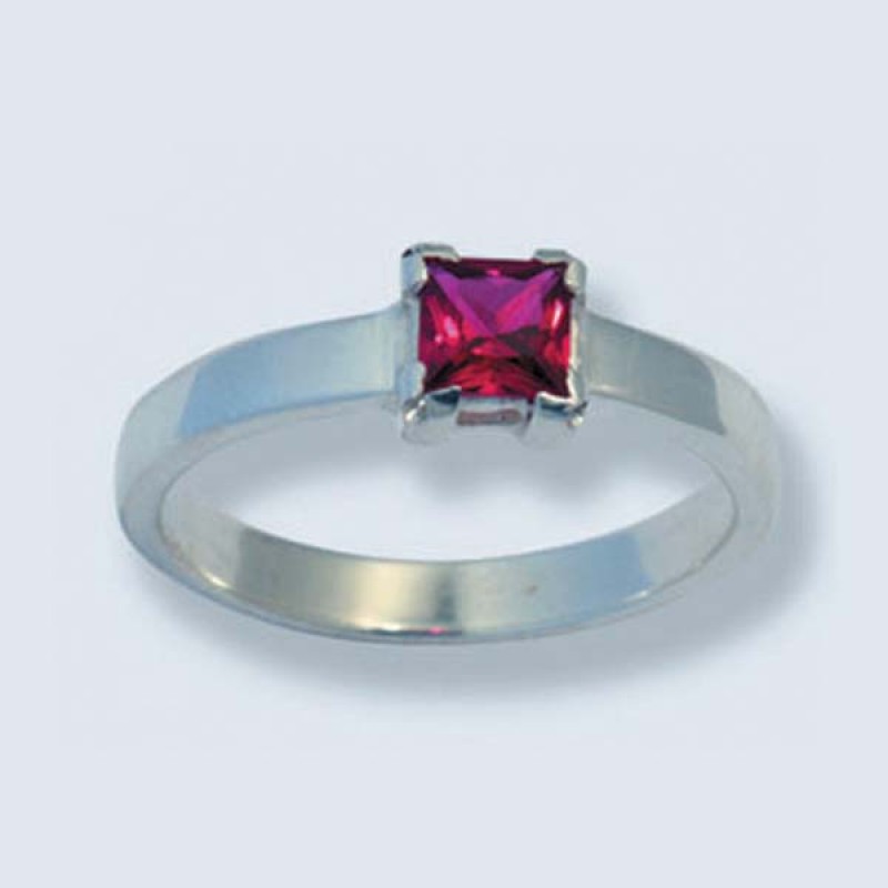 Кольцо с камнем 1760