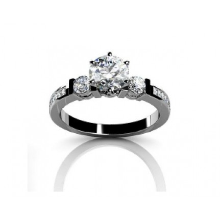 Кольцо с крупными камнями и дорожками камней Os 2685