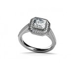 Кольцо с крупным камнем в обрамлении мелких камней Os 2563