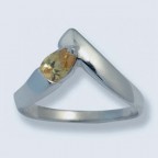 Кольцо с камнем 2011