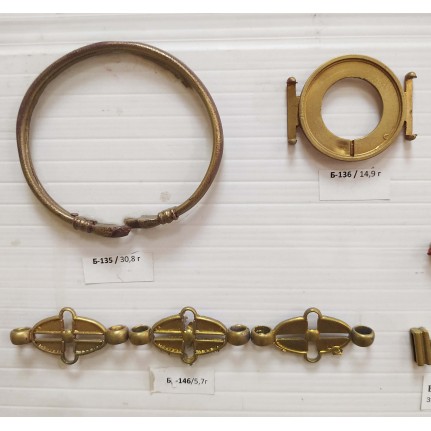 стенд№4 - БРАСЛЕТЫ - 35