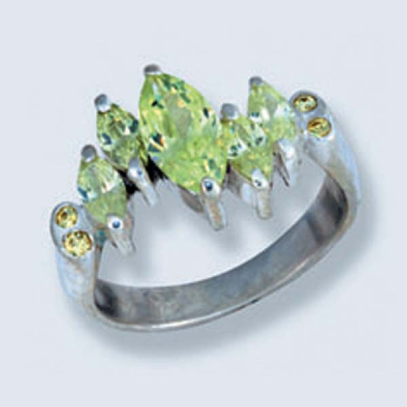 Кольцо с камнями 379