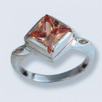 Перстень с камнем 447