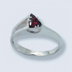 Кольцо с камнем 1785