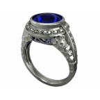 Кольцо с крупным камнем в обрамлении мелких камней Os 3052