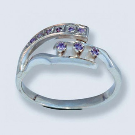 Кольцо с камнями 1717