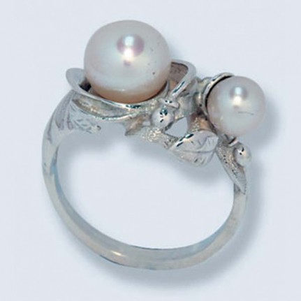 Кольцо с жемчугом 1622