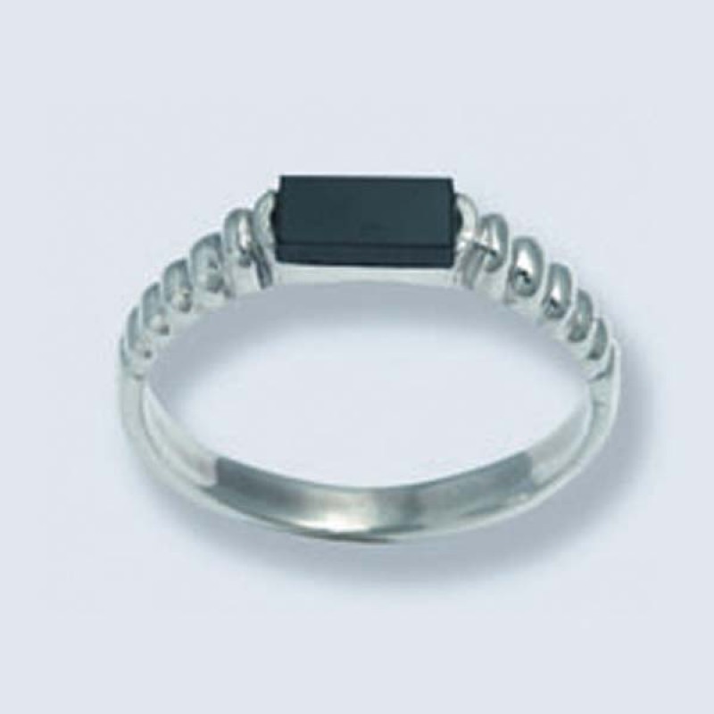 Кольцо с камнем 572