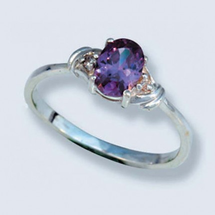 Кольцо с камнями 2024