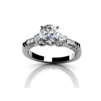 Кольцо с крупным камнем и дорожками камней Os 2573