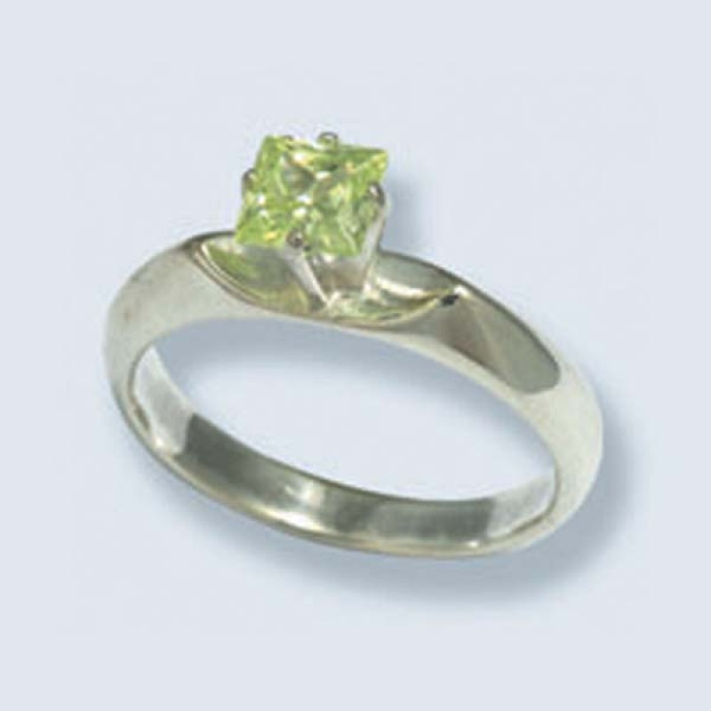 Кольцо с камнем 561 Б