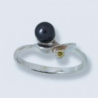 Кольцо с жемчугом 736