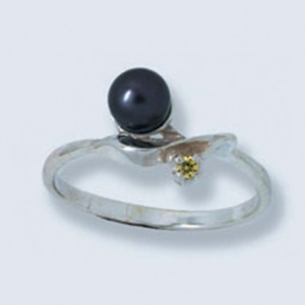 Кольцо с жемчугом 736