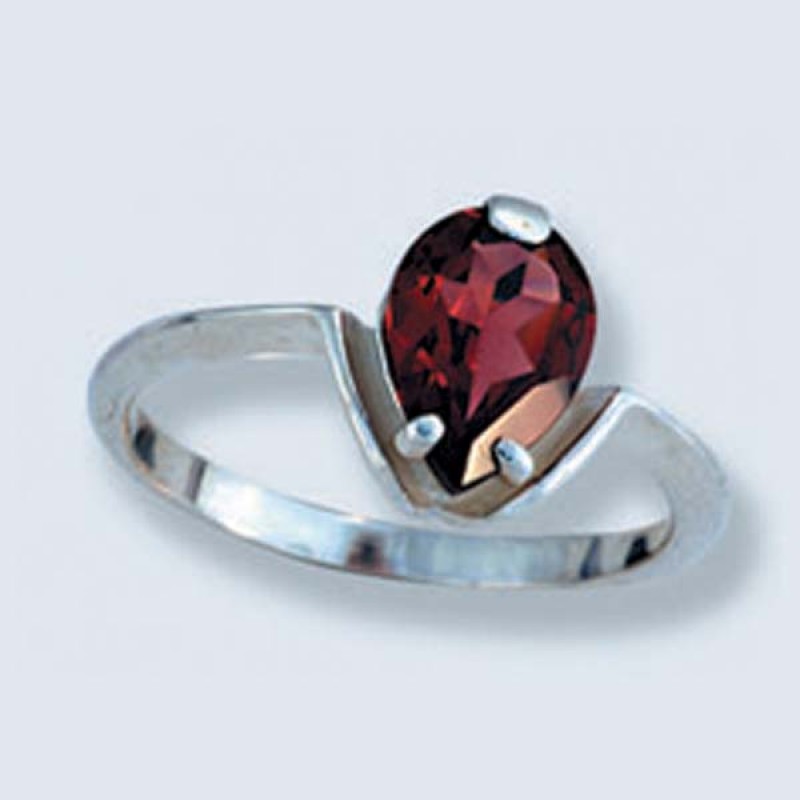 Кольцо с камнем 1536