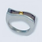 Кольцо с камнем 1994